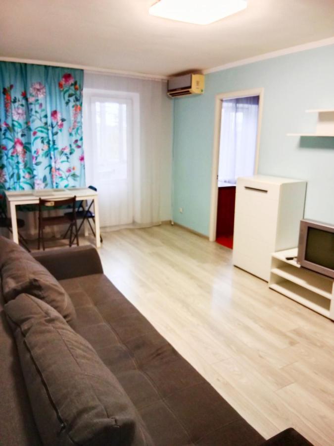 Apartment 3 кімнатні та 2кімнатні з великою ванною на кірова Dnipro